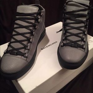 BALENCIAGA Mens Arena high-top sneakers